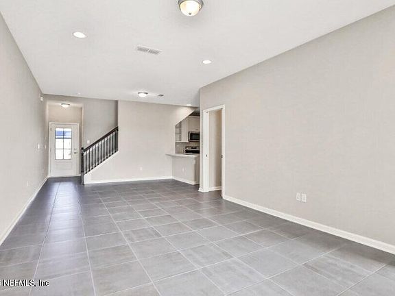 4th image of 399 CHERRY ELM Drive