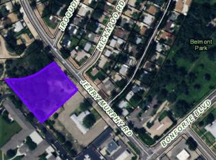 1403 Jerry Murphy Rd, Pueblo, CO 81001