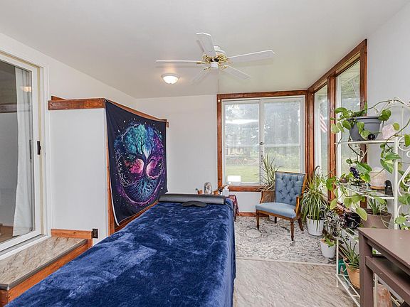 4th image of 1577 East Gate DRIVE