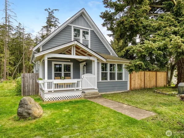 712 McPherson Street, Port Townsend, WA 98368