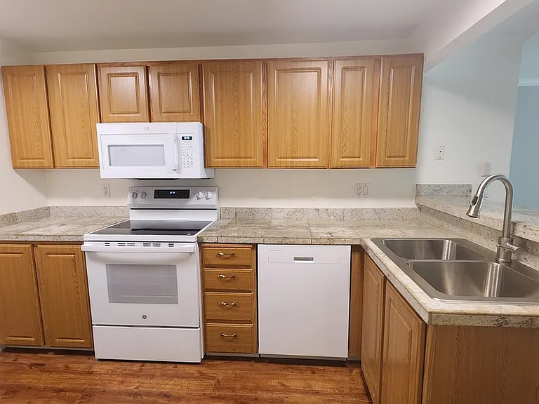 10014 NE 127th Pl #A103 — Photo 10