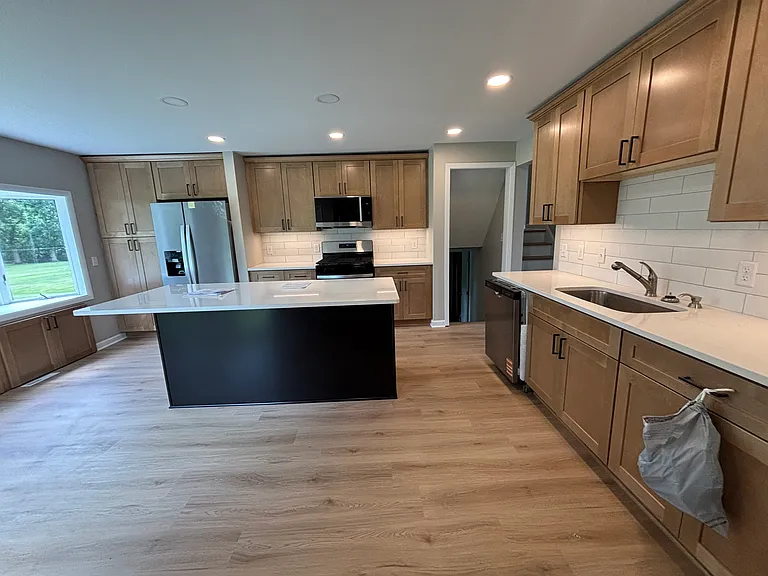 374 Whittier Rd — Photo 12