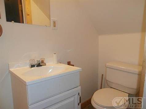 3rd image of 312 Diamond St