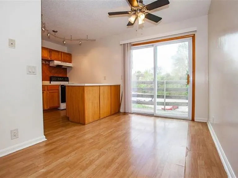 701 Dondee Dr #10 — Photo 5