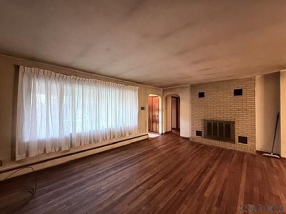 5th image of 114 Bretton Rd