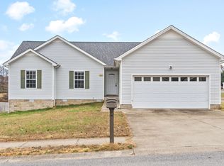 409 Athena Dr, Clarksville, TN 37042