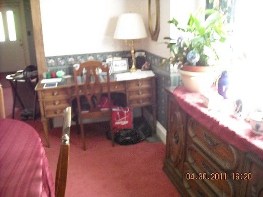 4th image of 10419 Bernard Ave
