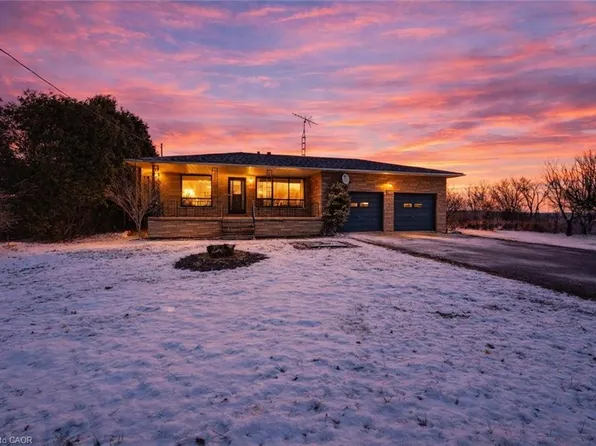 240 Mud St W, Grimsby, ON L0R 1M0