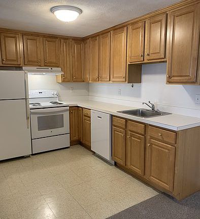 2nd image of 3 Viking Ct #25