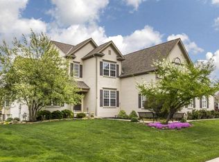411 Amber Light Cir, Delaware, OH