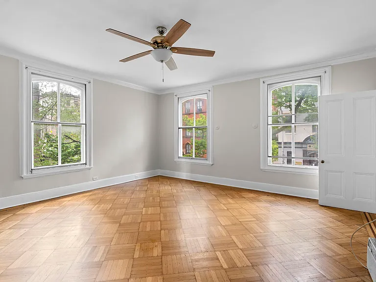 505 Cathedral St #2 — Photo 2