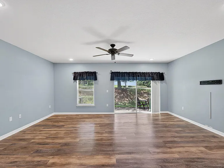3842 Hampstead Ln — Photo 21