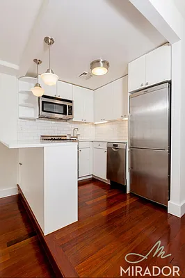 Rented by Mirador Real Estate | media 12