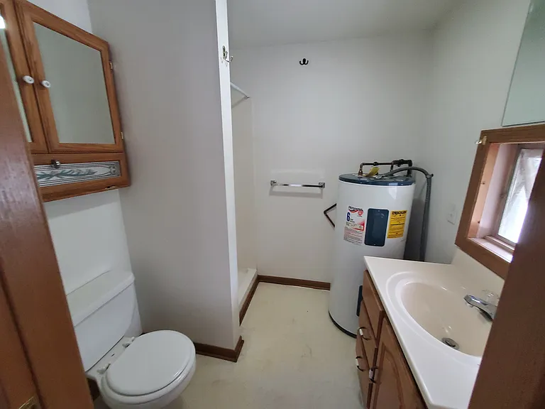 1022 Brighton Dr #2 — Photo 5