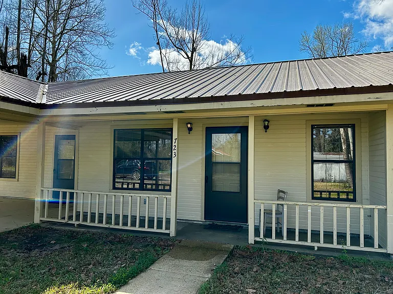 723 Bearling St — Photo 4
