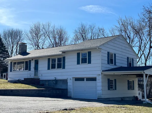 15 Mary Lou St, Methuen, MA 01844