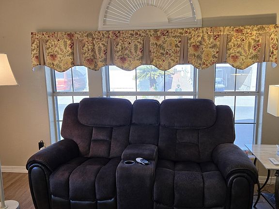 3rd image of 17200 W BELL Road #1713