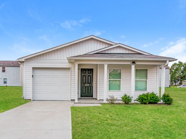 1213 Fescue Rd