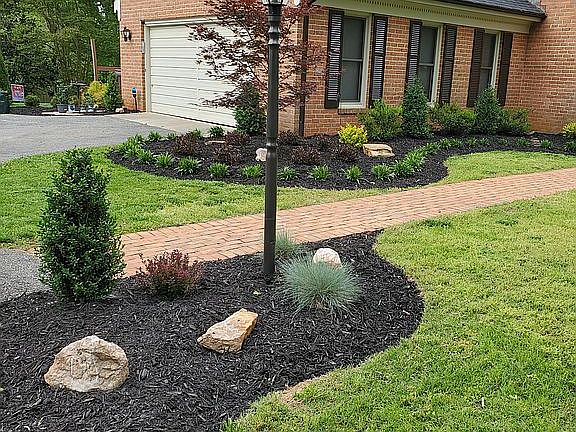 4th image of 1100 Farfields Dr