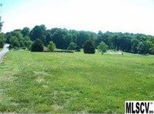 2411 Eagle Dr NE, Conover, NC 28613