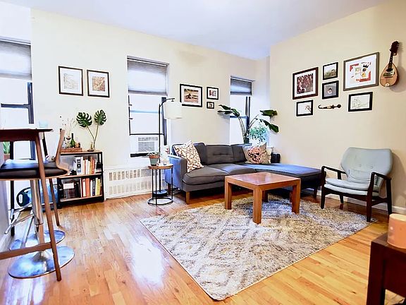 3rd image of 305 E 95th St APT 6H