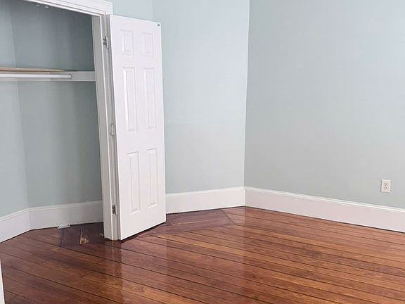 4th image of 79 McLellan St Floor 3