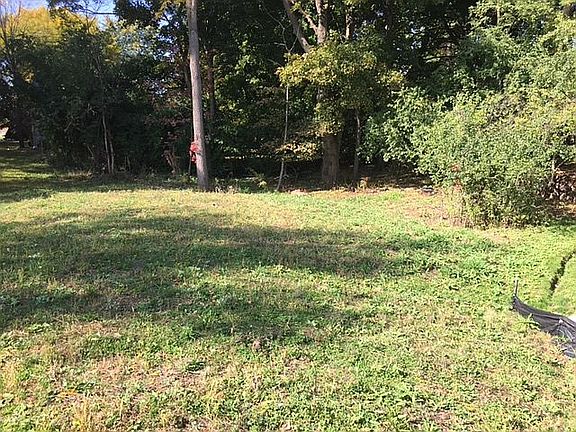4th image of 19165 Pierson Dr