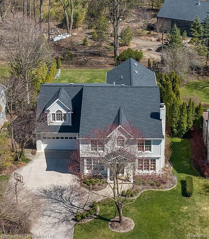 1174 Lakeside Dr, Birmingham, MI 48009 MLS 20240031378 Zillow