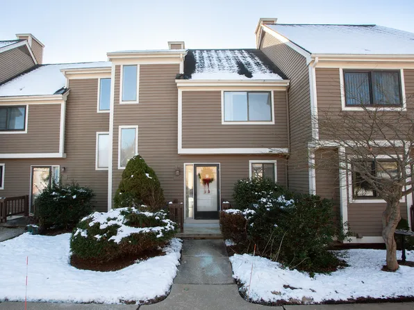 34 Reed Court #34, Bloomfield, CT 06002