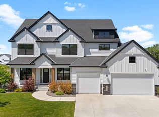 12989 Bauer Dr N, Champlin, MN 55316