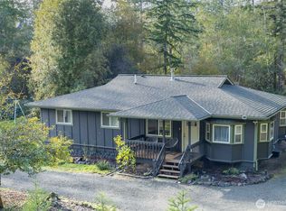 430 E Twilight Way, Allyn, WA 98524