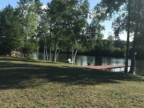 1010 Northview Dr, Lake Isabella, MI 48893