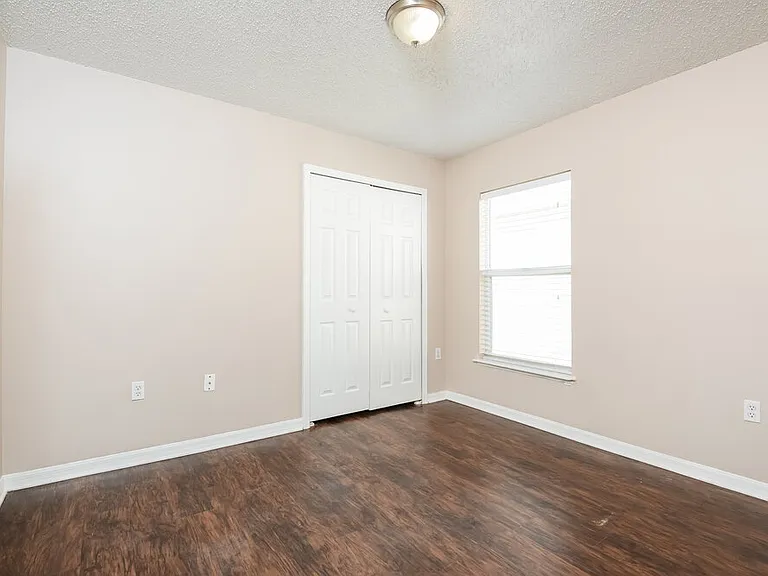 1839 Corner Meadow Cir — Photo 14