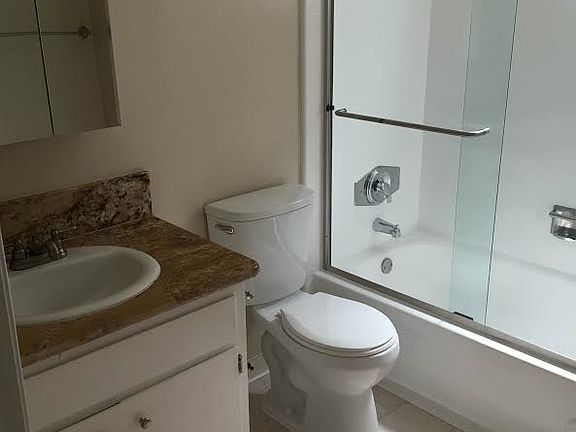 3rd image of 278 Tyrella Ave APT 06