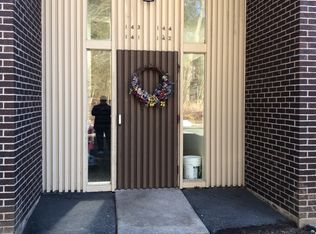 229 Bacon Pond Rd APT 142, Woodbury, CT 06798