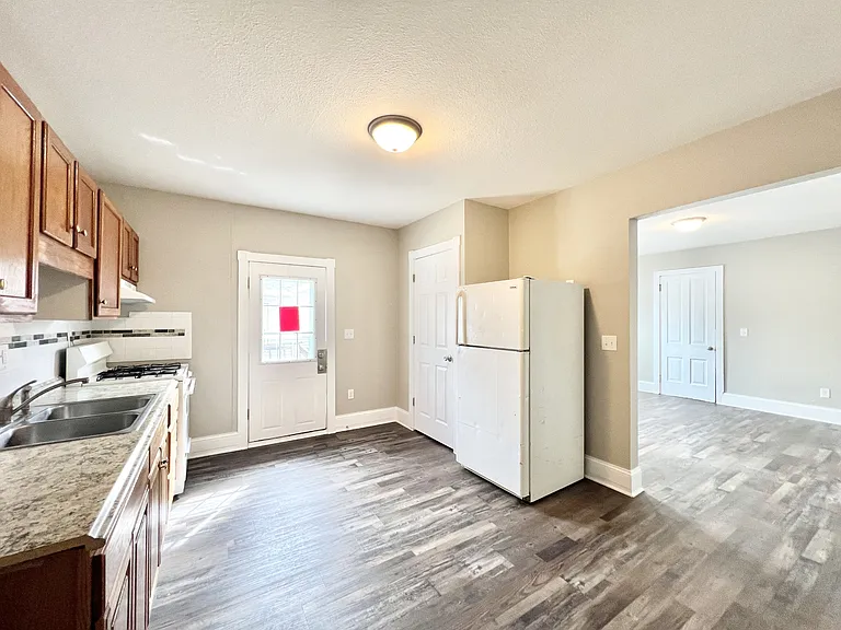 238 Madison St #3 — Photo 13