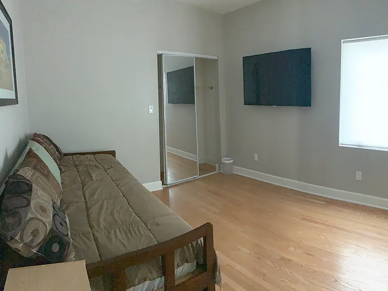 15328 Rayneta Dr — Photo 32