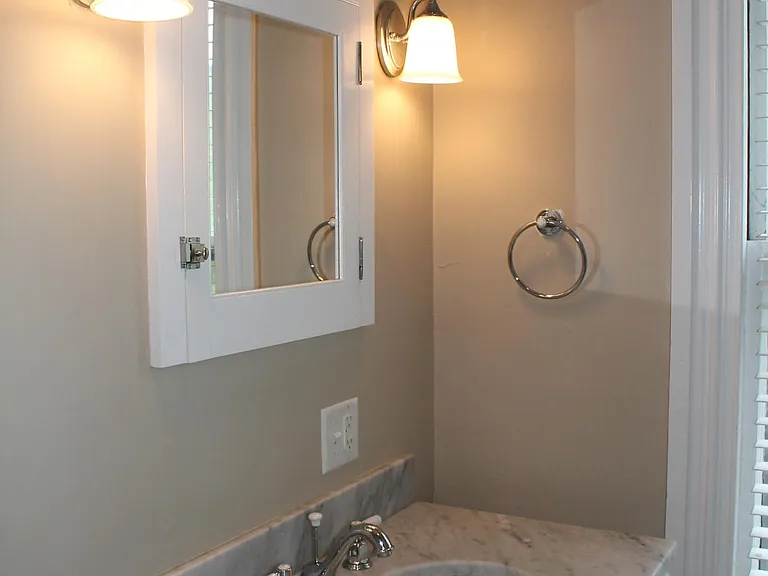 27 Deering St #4 — Photo 8