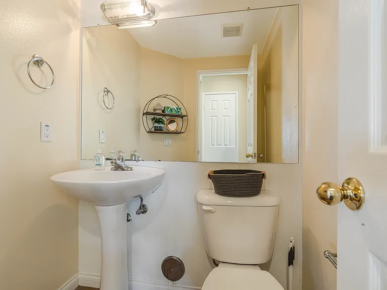 11529 Treeview Ct — Photo 9
