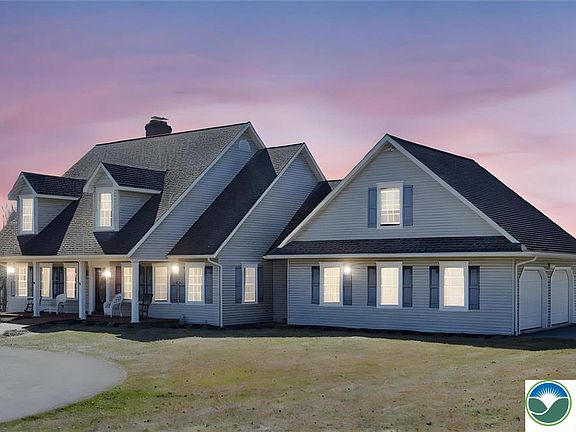 3rd image of 147 Scout Rd