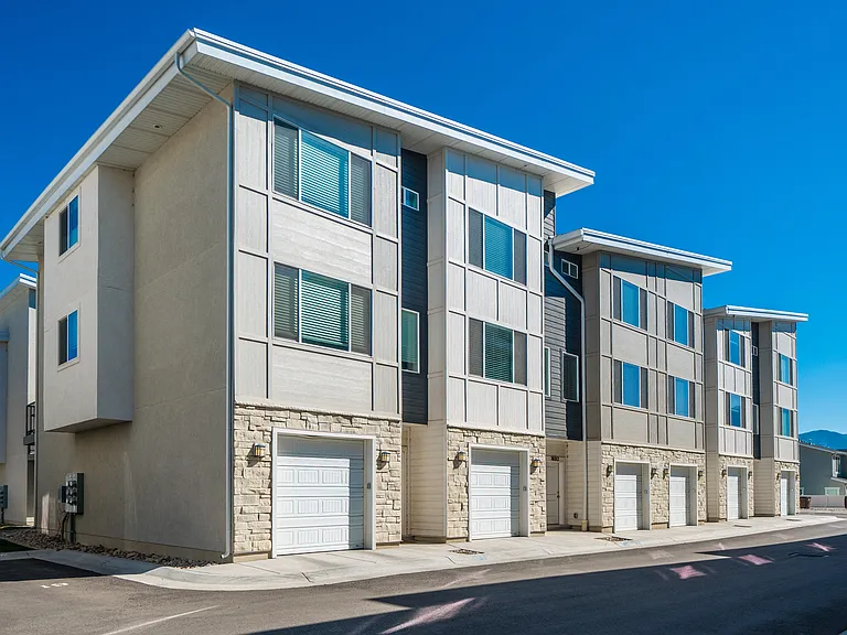 Riverwalk Townhomes — Photo 24