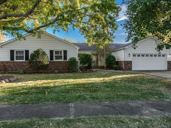 1111 Roxbury Close, Rockford, IL 61107