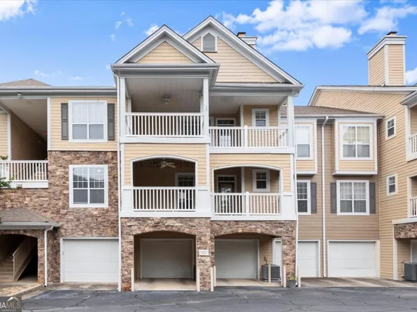 426 Pembrooke Cir Unit 426, Alpharetta, GA 30004