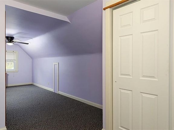3rd image of 3 Cresthaven Dr