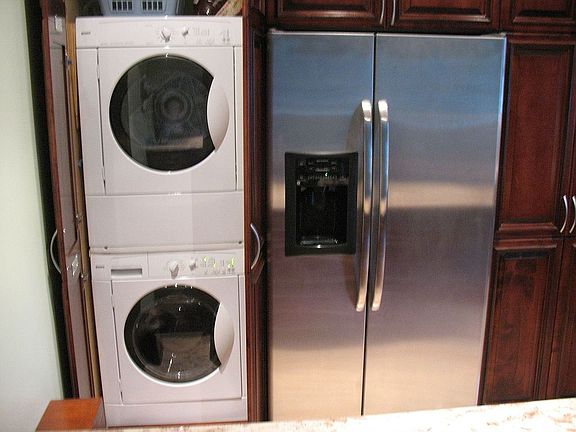 5th image of 5024 63rd St