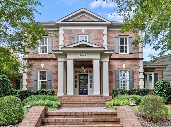 9221 Heydon Hall Cir, Charlotte, NC 28210