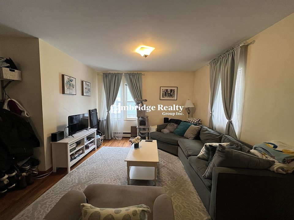 1st image of 551 Washington St #1T