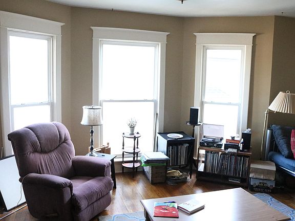 5th image of 4125 Campbell St