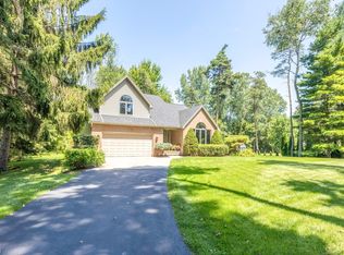 3960 Spartan Dr, Fort Gratiot, MI 48059