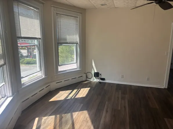 345 Memorial Dr #2, Thornwood, NY 10594